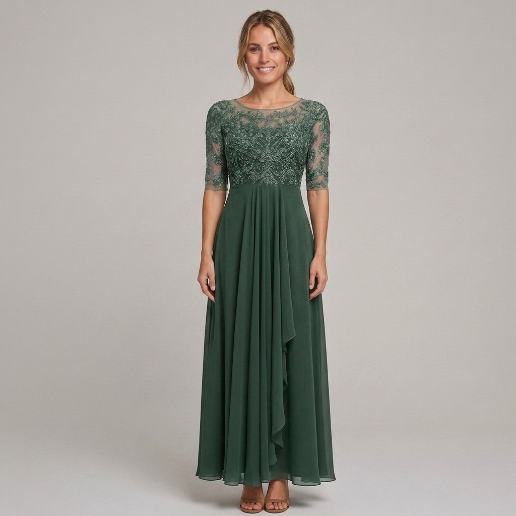 Elegante midi-jurk met kantdetails en bloemenborduursel
