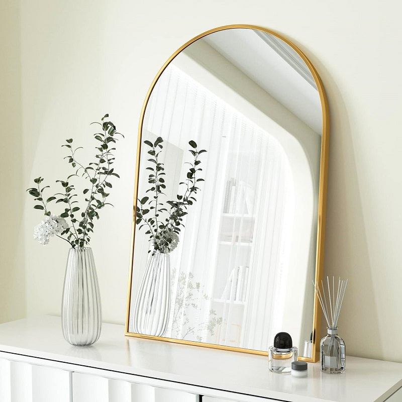Boogvormige wandspiegel - Aluminium frame en gehard glas