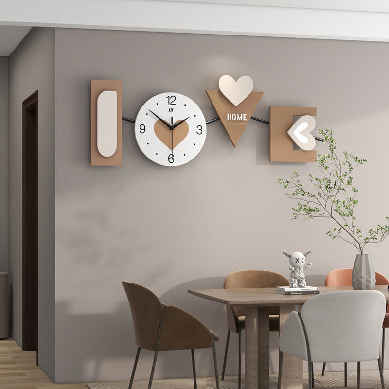 LOVE hart wandklok - IJzer en MDF met stil uurwerk