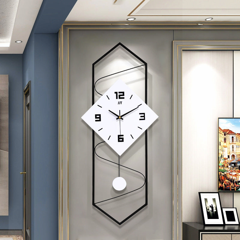 Verticale wandklok - Metalen frame met houten wijzerplaat