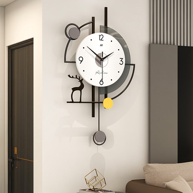 Decoratieve wandklok - IJzeren frame met stil uurwerk