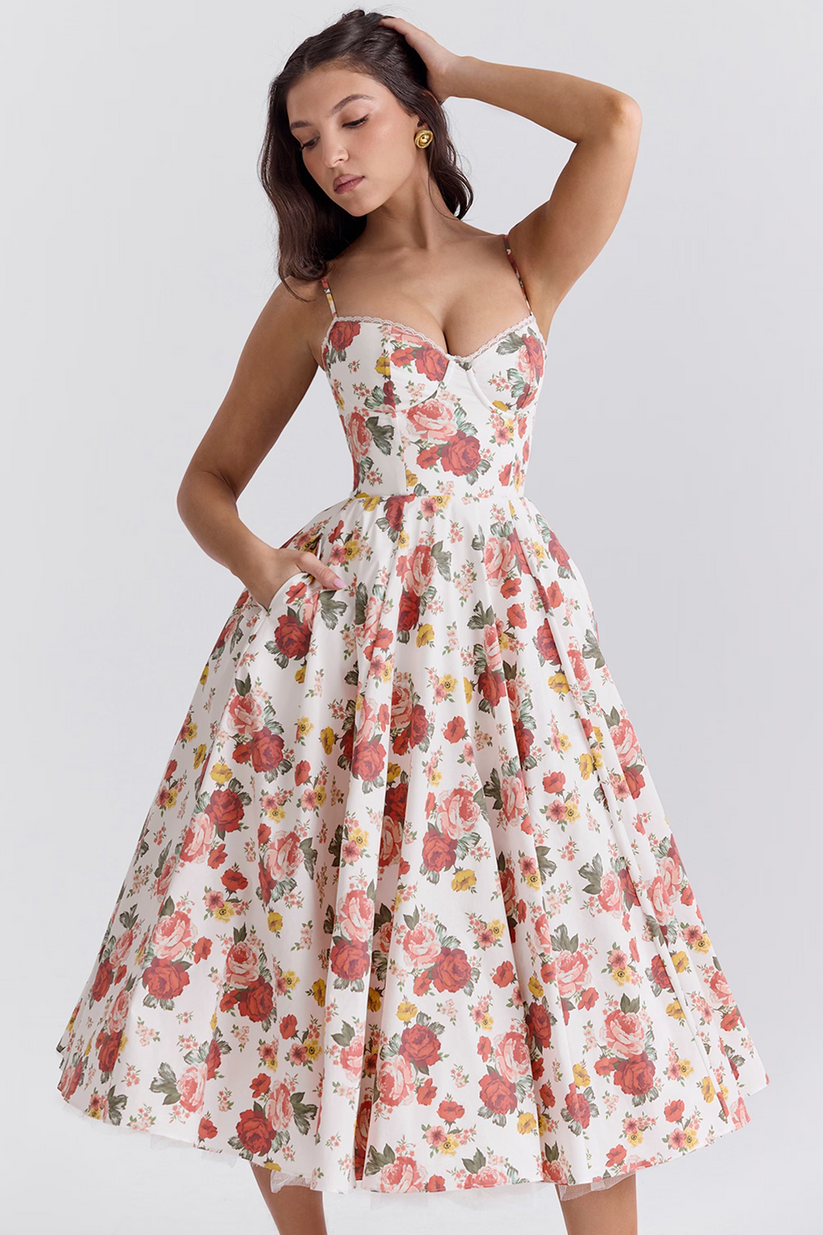 Elegante maxi-jurk met aansluitende top en uitlopende rok