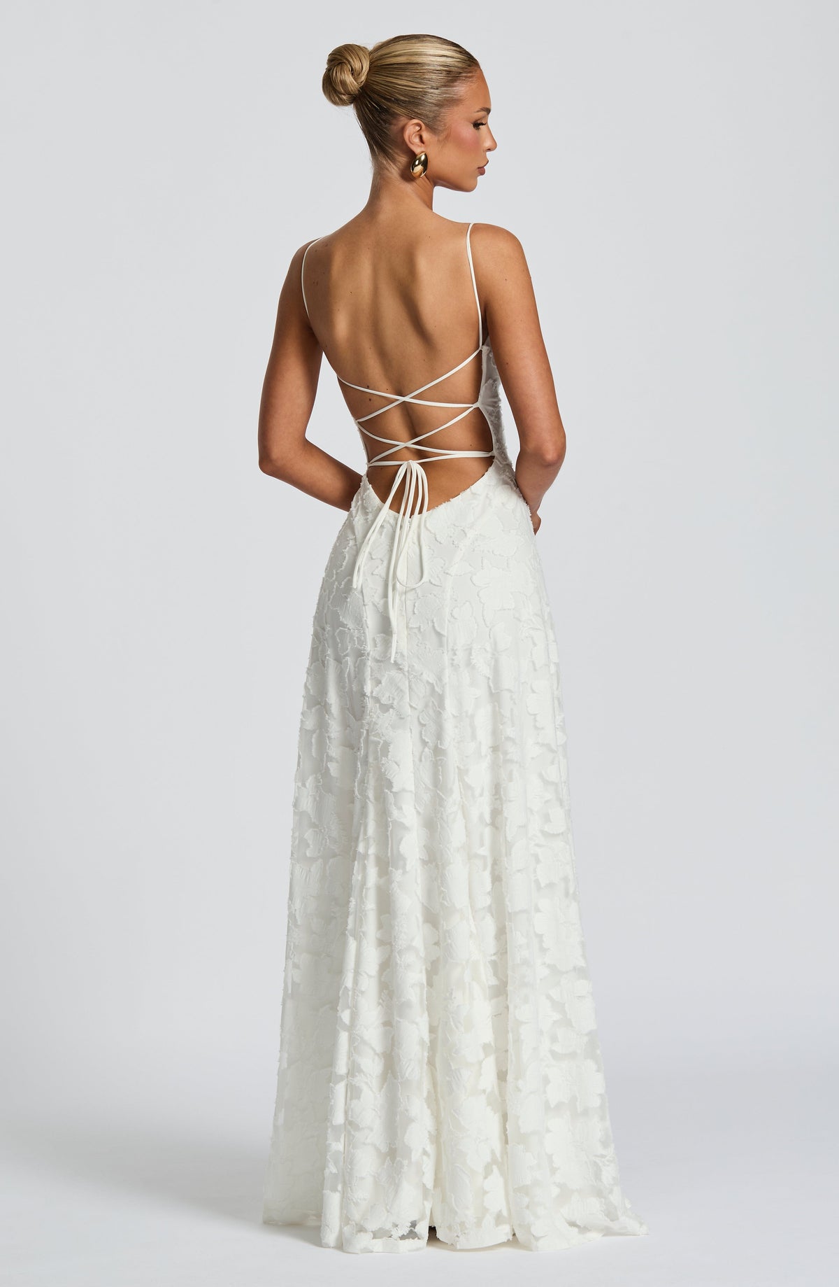 Romantische maxi-jurk met bloemen- en kantdetails