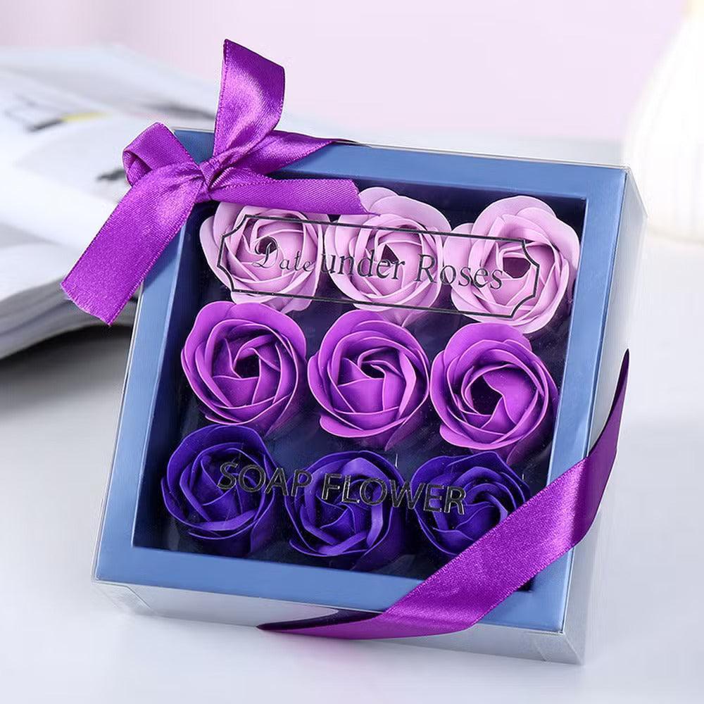 Cadeauset met zeepbloemen - 9 rozen in geschenkdoos